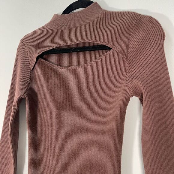 Active USA Ribbed Cutout Brown Turtleneck Long Sleeve Mini Dress -  Medium - Picture 2 of 6
